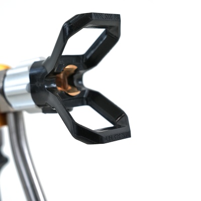 Безвоздушный краскораспылитель SCHTAER 690